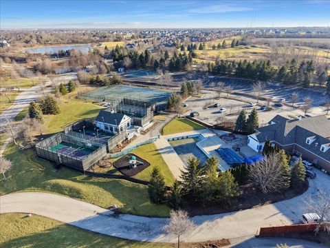 Tiny photo for 82 Open Parkway S, Hawthorn Woods, IL 60047 (MLS # 12512242)