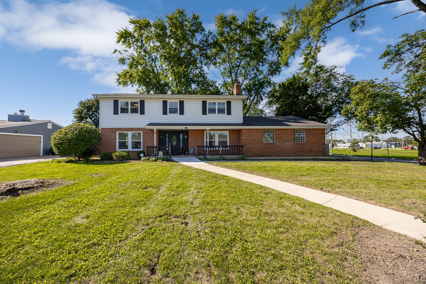 1914 W Acres Road