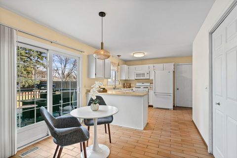 Tiny photo for Gurnee, IL 60031 (MLS # 12583495)