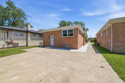 Tiny photo for 530 Bensley Avenue, Calumet City, IL 60409 (MLS # 12664258)