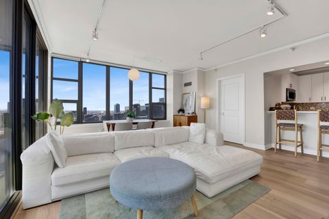 Tiny photo for 200 N Jefferson Street #2301, Chicago, IL 60661 (MLS # 12620975)