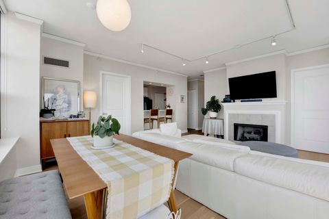 Tiny photo for 200 N Jefferson Street #2301, Chicago, IL 60661 (MLS # 12620975)