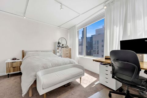 Tiny photo for 200 N Jefferson Street #2301, Chicago, IL 60661 (MLS # 12620975)