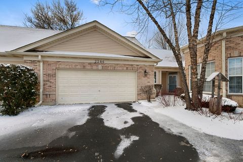 Photo of 2286 Meadowcroft Lane, Grayslake, IL 60030 (MLS # 12533742)