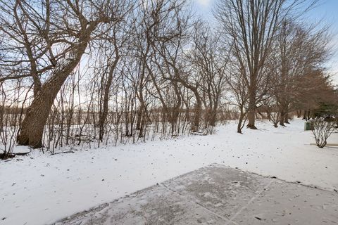 Tiny photo for 2286 Meadowcroft Lane, Grayslake, IL 60030 (MLS # 12533742)