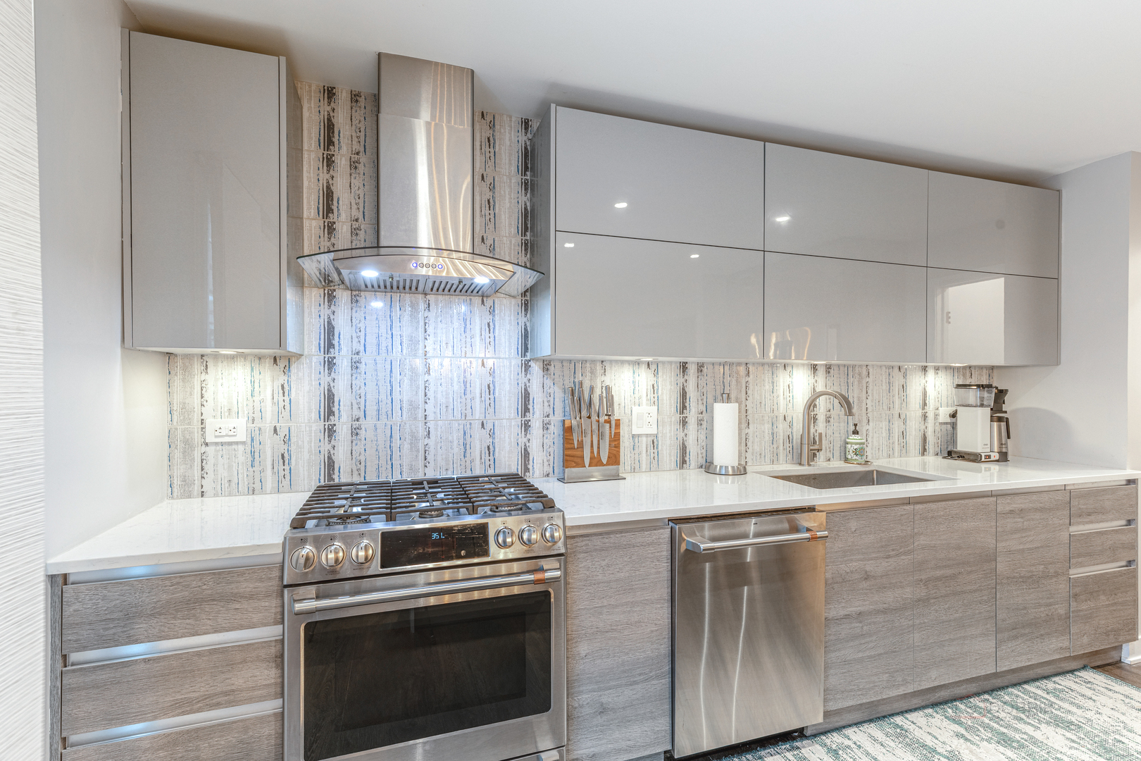 1866 Old Willow Road