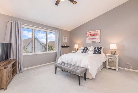 Tiny photo for 909 W Essex Place, Arlington Heights, IL 60004 (MLS # 12703738)