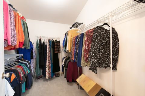 Tiny photo for 909 W Essex Place, Arlington Heights, IL 60004 (MLS # 12703738)