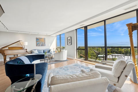 Tiny photo for 2314 N LINCOLN PARK WEST Park #11S, Chicago, IL 60614 (MLS # 12758736)