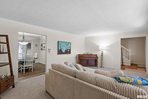 Tiny photo for 4406 BELLE Avenue, Davenport, IA 52807 (MLS # QC4269290)