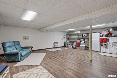 Tiny photo for 4406 BELLE Avenue, Davenport, IA 52807 (MLS # QC4269290)