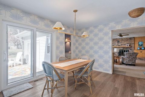 Tiny photo for 4406 BELLE Avenue, Davenport, IA 52807 (MLS # QC4269290)