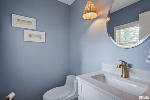 Tiny photo for 4406 BELLE Avenue, Davenport, IA 52807 (MLS # QC4269290)