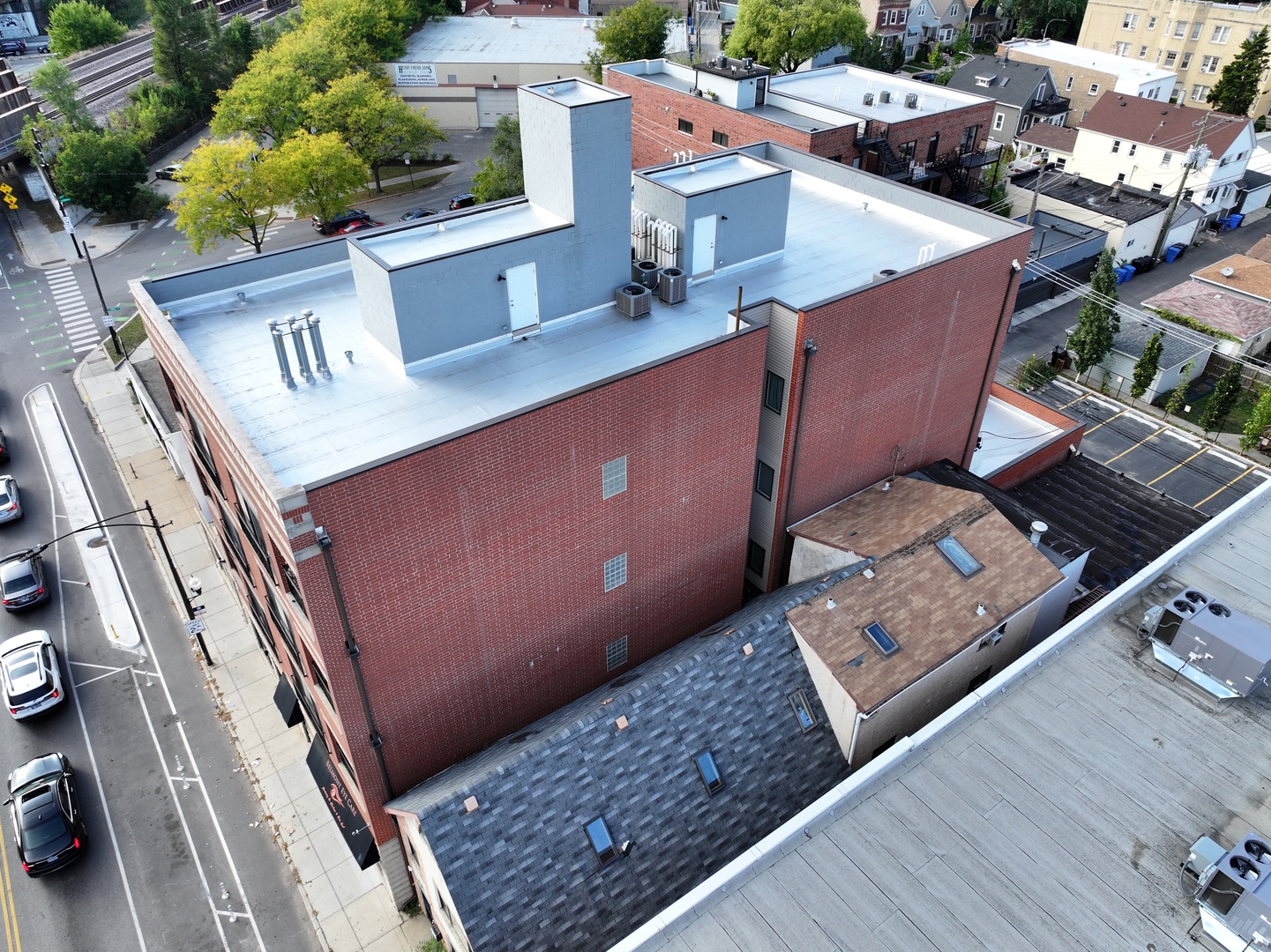 3110 W Belmont Avenue