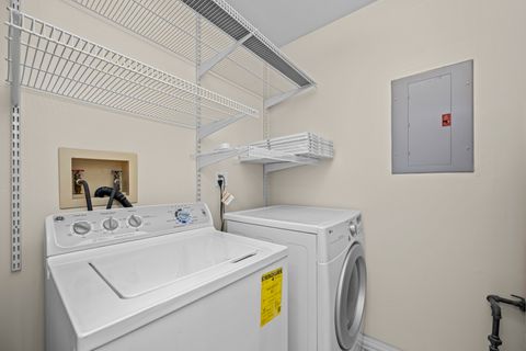 Tiny photo for 1662 COMMODORE Court #4, Schaumburg, IL 60193 (MLS # 12456220)