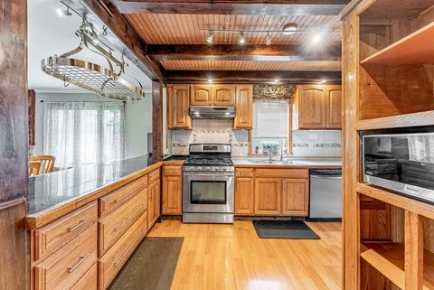 Tiny photo for 17W685 Lorraine Avenue, Addison, IL 60101 (MLS # 12639190)