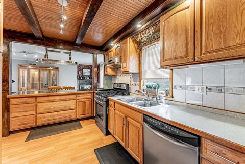 Tiny photo for 17W685 Lorraine Avenue, Addison, IL 60101 (MLS # 12639190)