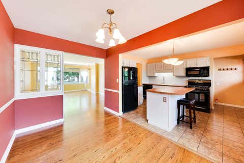 Tiny photo for 1081 Willson Drive, Des Plaines, IL 60016 (MLS # 12720537)