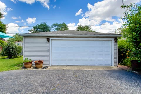 Tiny photo for 1081 Willson Drive, Des Plaines, IL 60016 (MLS # 12720537)