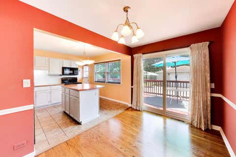 Tiny photo for 1081 Willson Drive, Des Plaines, IL 60016 (MLS # 12720537)