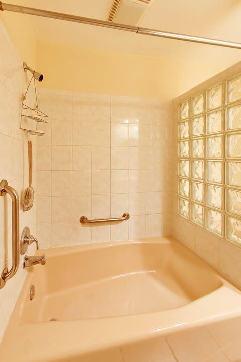 Tiny photo for 1081 Willson Drive, Des Plaines, IL 60016 (MLS # 12720537)