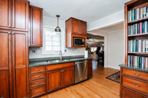 Tiny photo for 3912 W 107th Street, Chicago, IL 60655 (MLS # 12667130)