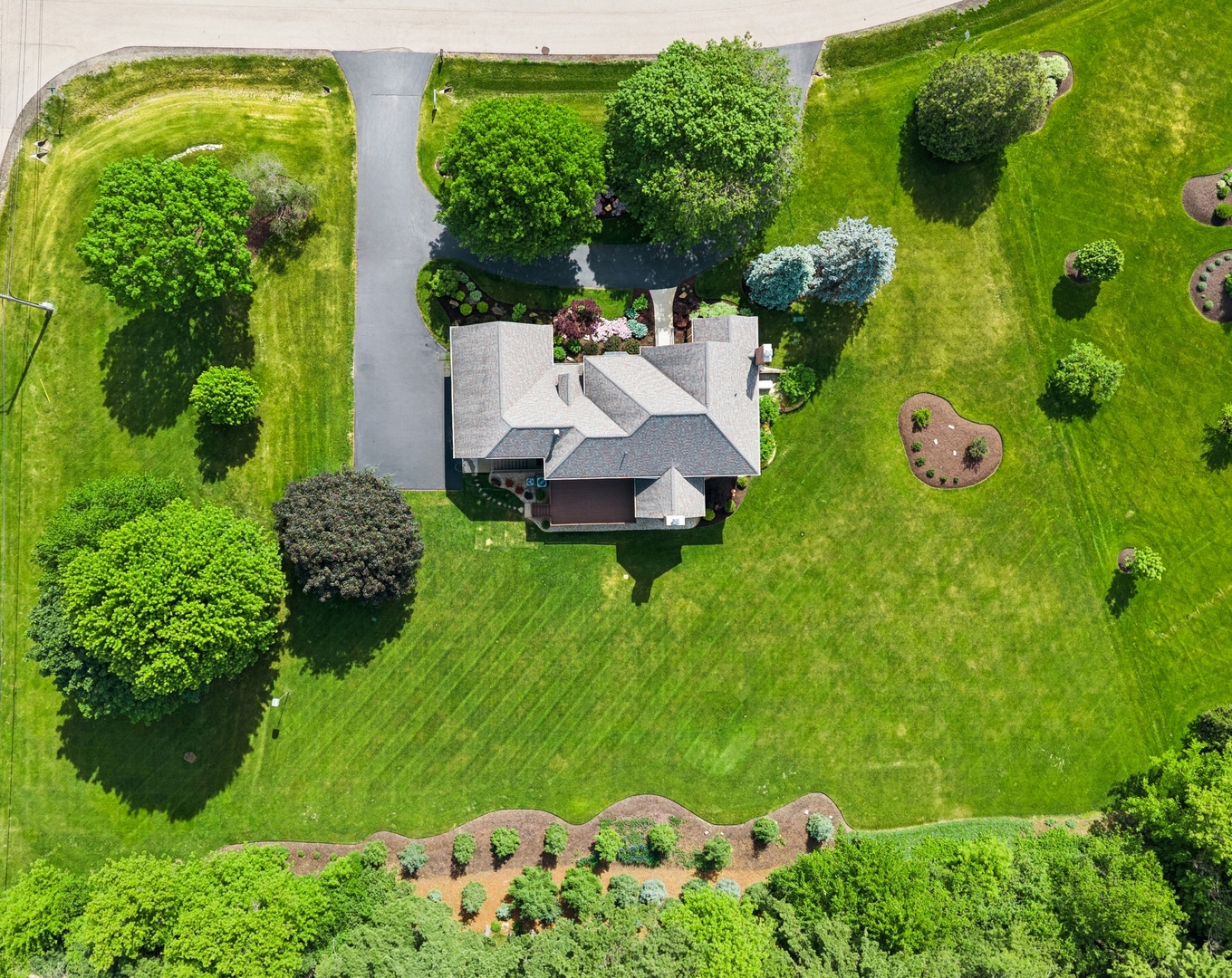 5606 Winding Road