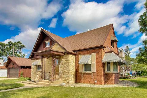 Tiny photo for 5300 N Oconto Avenue, Chicago, IL 60656 (MLS # 12672954)