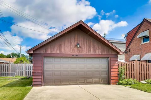 Tiny photo for 5300 N Oconto Avenue, Chicago, IL 60656 (MLS # 12672954)