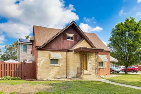 Tiny photo for 5300 N Oconto Avenue, Chicago, IL 60656 (MLS # 12672954)