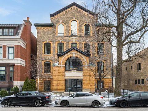 1849 N Hermitage Avenue 304 Chicago IL 60622