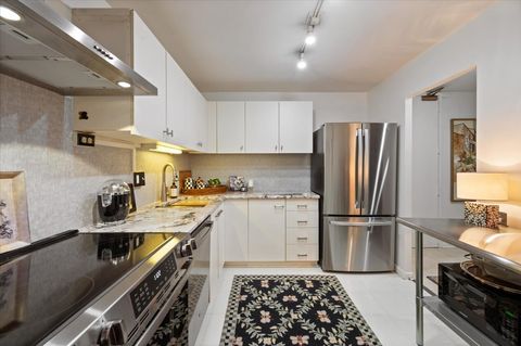 Tiny photo for 110 E Delaware Place #1702, Chicago, IL 60611 (MLS # 12603109)
