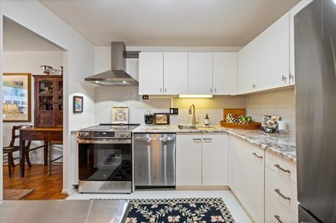 Tiny photo for 110 E Delaware Place #1702, Chicago, IL 60611 (MLS # 12603109)