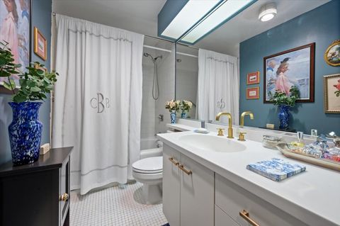 Tiny photo for 110 E Delaware Place #1702, Chicago, IL 60611 (MLS # 12603109)