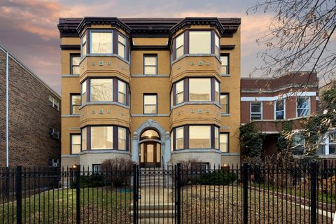 Photo of 5726 N Kenmore Avenue #GS, Chicago, IL 60660 (MLS # 12542859)