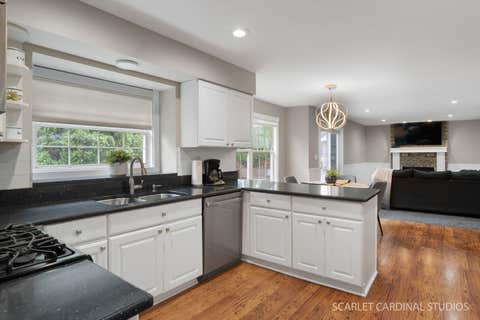 Tiny photo for 309 Foxworth Court, Aurora, IL 60502 (MLS # 12671738)