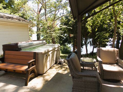 Tiny photo for 1734 Moonglow Road, Centralia, IL 62801 (MLS # 12684985)