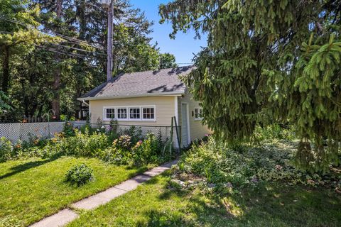 Tiny photo for 2746 Reese Avenue, Evanston, IL 60201 (MLS # 12696181)