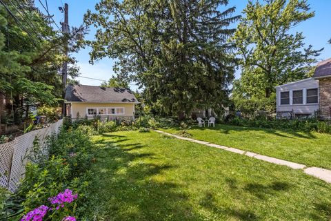 Tiny photo for 2746 Reese Avenue, Evanston, IL 60201 (MLS # 12696181)
