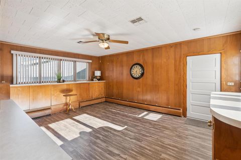 Tiny photo for 414 S Henry Street, Geneseo, IL 61254 (MLS # 100000449)