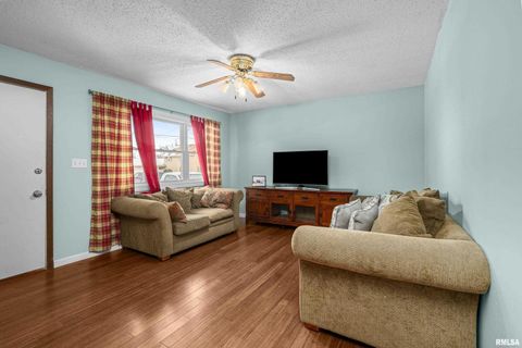 Tiny photo for 617 6TH Street, Camanche, IA 52732 (MLS # QC4270042)