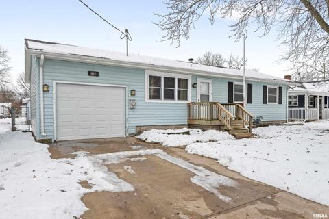 Tiny photo for 617 6TH Street, Camanche, IA 52732 (MLS # QC4270042)