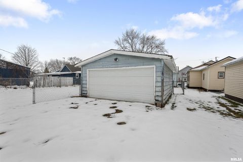 Tiny photo for 617 6TH Street, Camanche, IA 52732 (MLS # QC4270042)
