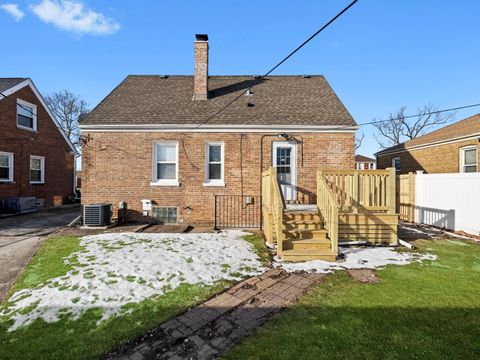 Tiny photo for 2433 S 17th Avenue, Broadview, IL 60155 (MLS # 12544692)