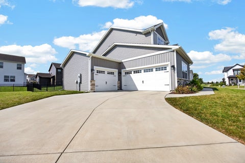 Tiny photo for 1 Bucktown Court, Bloomington, IL 61705 (MLS # 12747761)