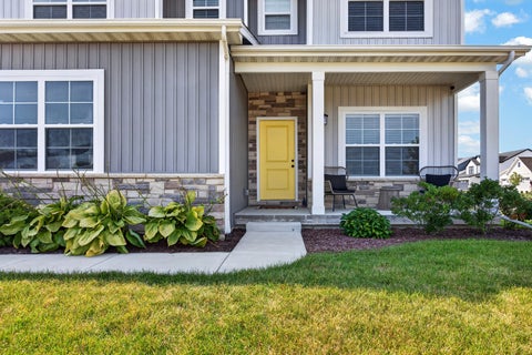 Tiny photo for 1 Bucktown Court, Bloomington, IL 61705 (MLS # 12747761)