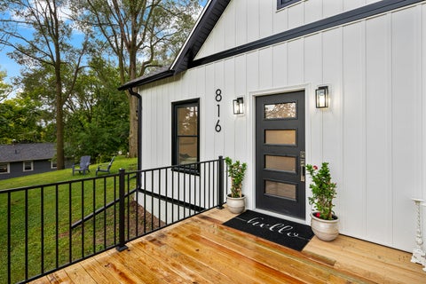 Tiny photo for 816 N 2nd Street, Leclaire, IA 52723 (MLS # 12755451)