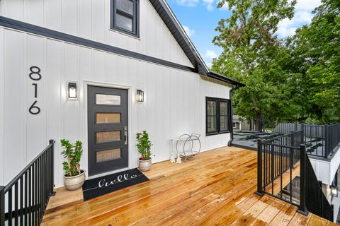 Tiny photo for 816 N 2nd Street, Leclaire, IA 52723 (MLS # 12755451)