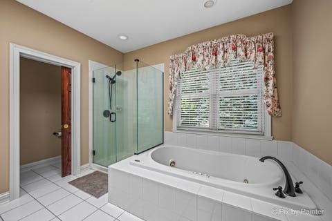 Tiny photo for 1105 Thoroughbred Circle, St. Charles, IL 60174 (MLS # 12725737)