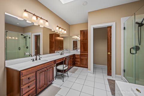 Tiny photo for 1105 Thoroughbred Circle, St. Charles, IL 60174 (MLS # 12725737)